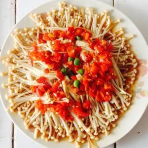 美味剁椒蒸金针菇