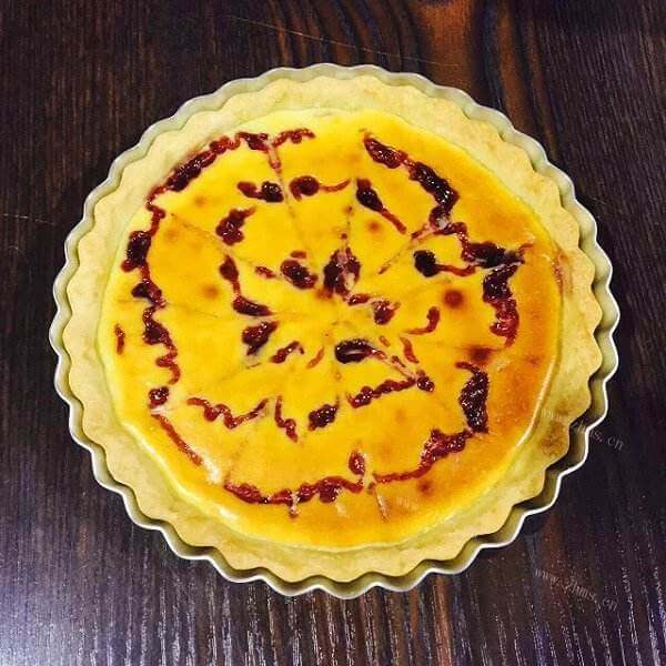 美味的树莓酱芝士派