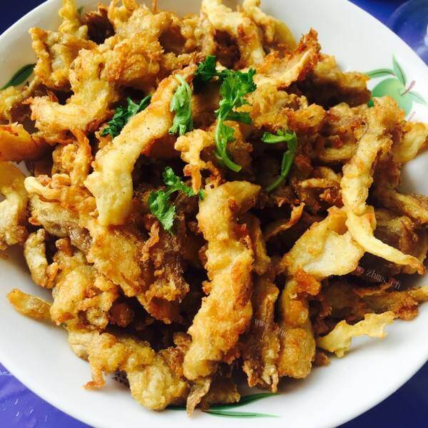 酥脆美味酥炸平菇