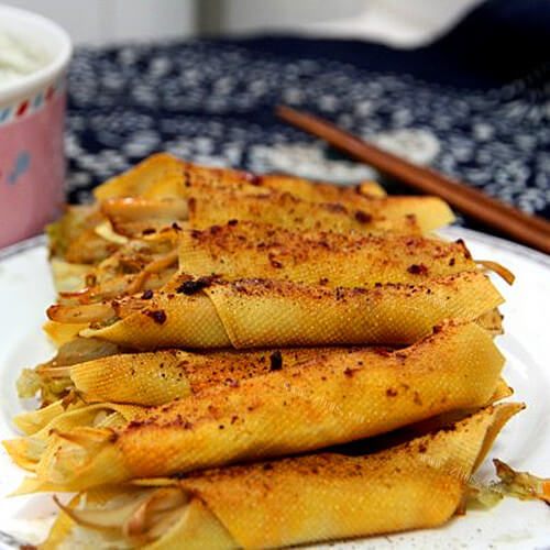 美味杏鲍菇豆皮卷