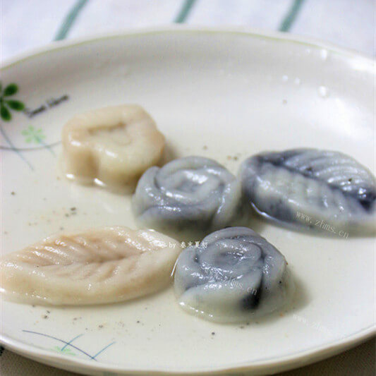美味花式水晶牛奶汤圆