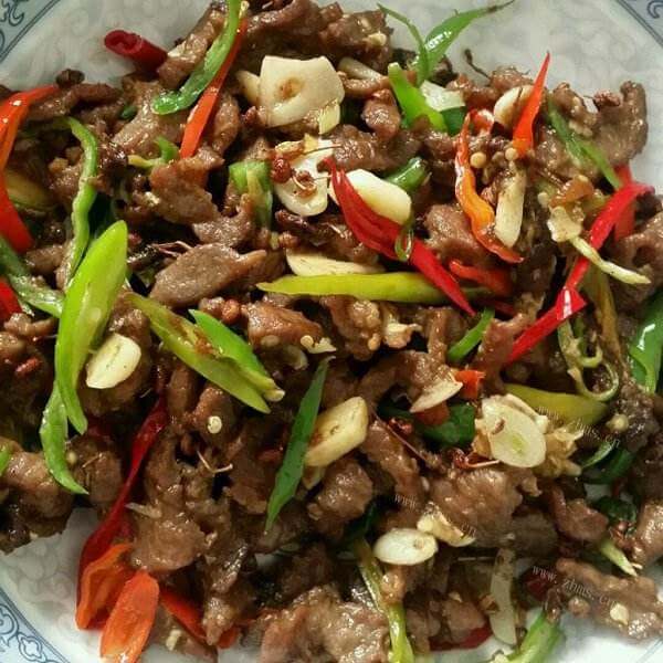 美味的蒜青炒羊杂