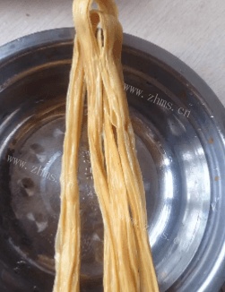 健康美味麻汁腐竹面做法图解1)