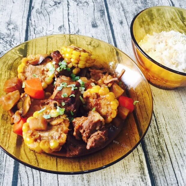 美味排骨烧萝卜土豆块
