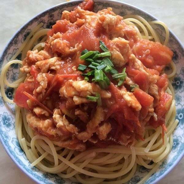 好吃的青椒炒肉盖浇面