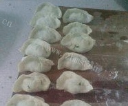 好吃的茴香苗馅饺子做法图解4)