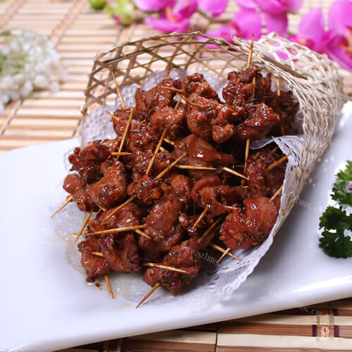 解馋美食孜然牙签羊肉