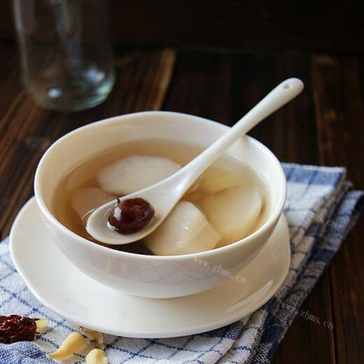 美味的茶树菇山药鸭汤