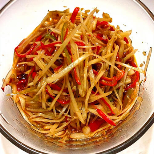 美味的凉拌仔姜丝