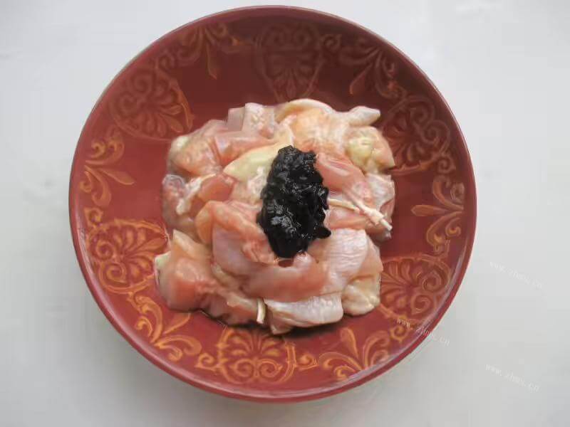 酥香美味的排骨酥面做法图解3)