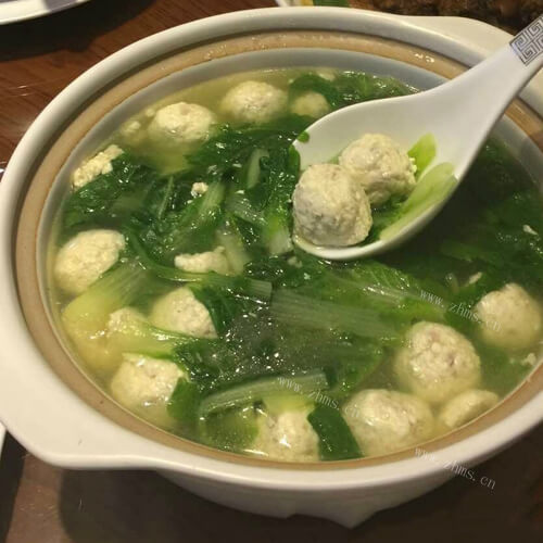 鲜美的超简单豆腐丸子炖菜