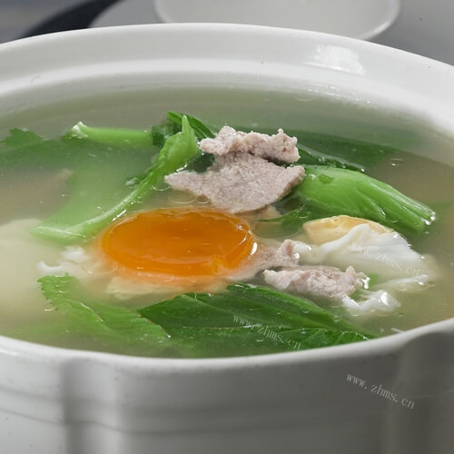 美味的菜心瘦肉汤