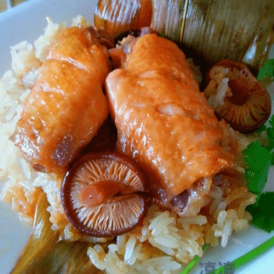 美味的鸡翅蒸糯米饭