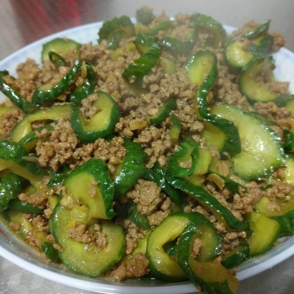 爽口的黄瓜干炒肉末