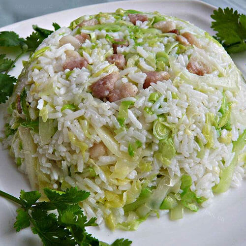 好吃的包菜瘦肉炒饭