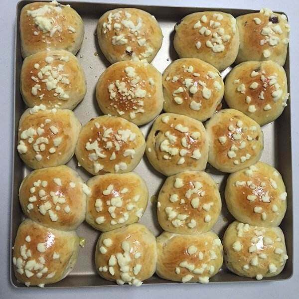 幸福感爆棚的奶酥粒餐包