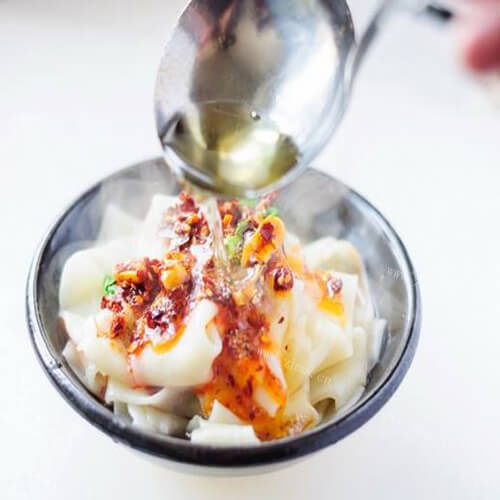 喜欢吃饺子皮油泼扯面