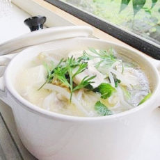 营养美味的绿豆芽汤