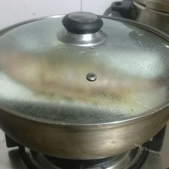家常菜清蒸鲈鱼做法图解9)