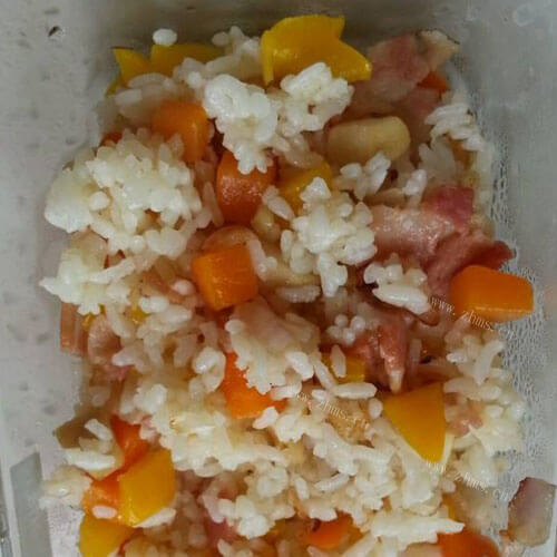 香浓可口的时蔬培根焗饭
