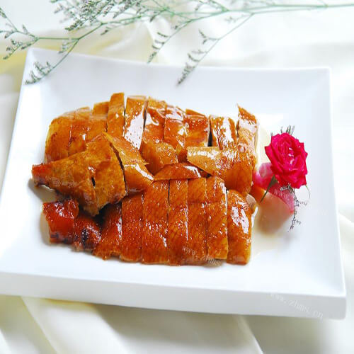 美味香酥烤鸭