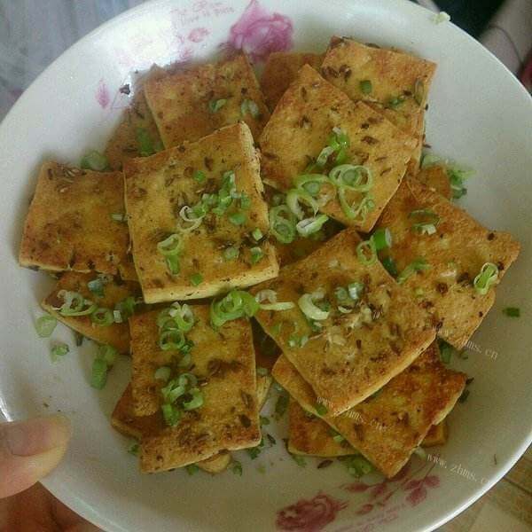 美味的风味孜然豆腐