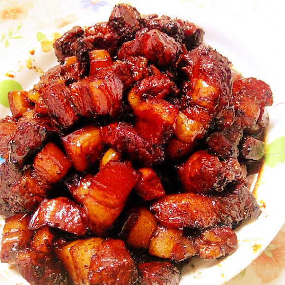 香喷喷的干煸红烧肉