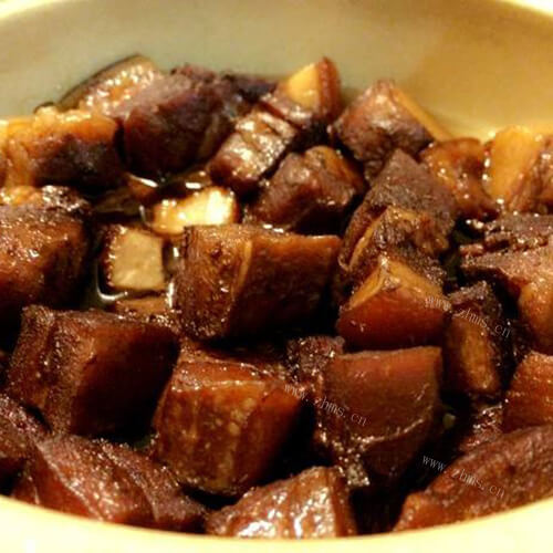 香喷喷的沙锅烧肉
