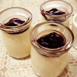 美食抹茶巴巴露佐香草奶冻