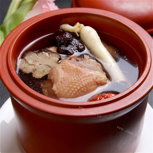 营养炖鸽子汤