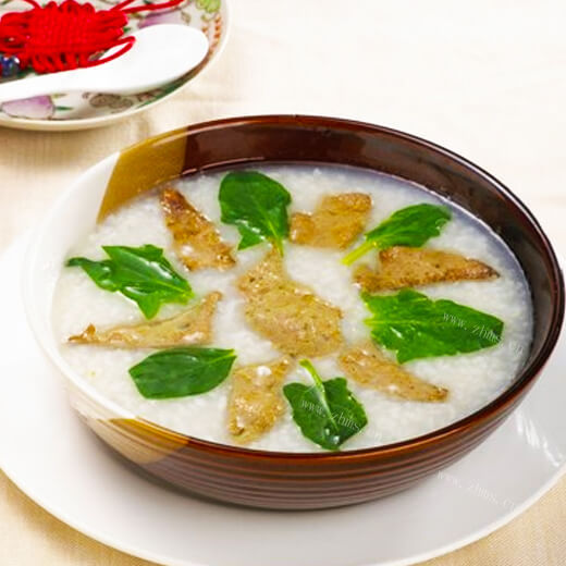 美味的豆腐菠菜粥
