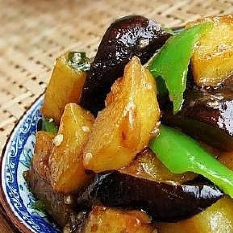 家常肉末茄子炒土豆