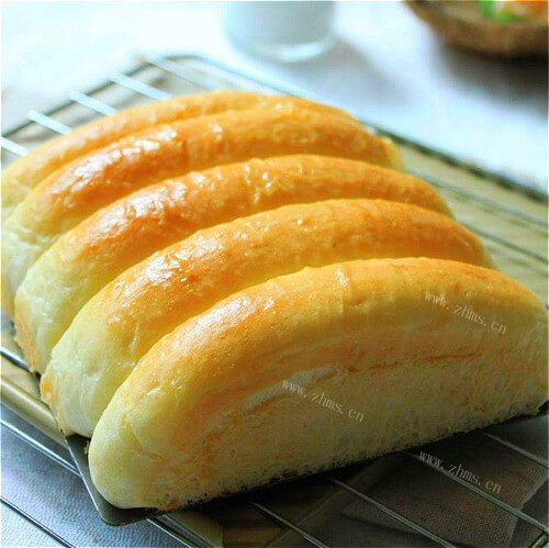 美味的蛋黄排包