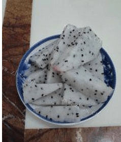 好吃的火龙果糖水做法图解3)