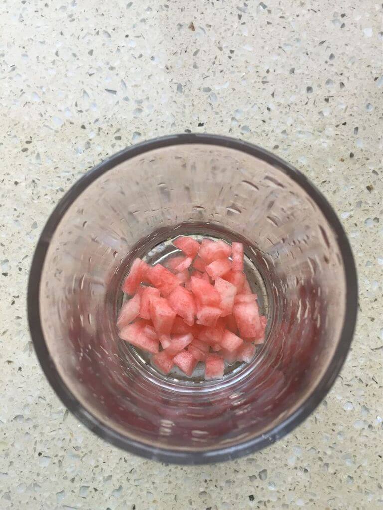 夏日酸奶鲜桃冰饮做法图解5)