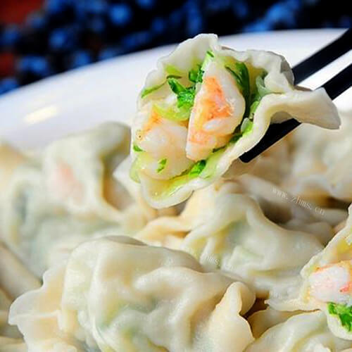 家常黄瓜虾仁水饺