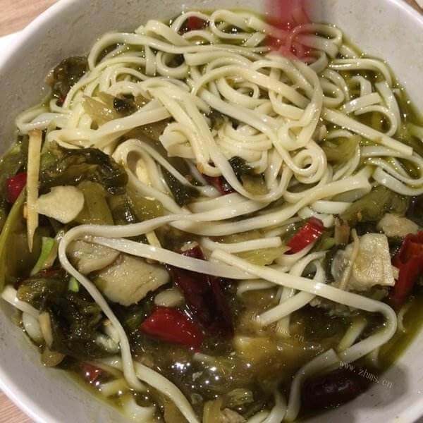 酸辣老汤酸菜面