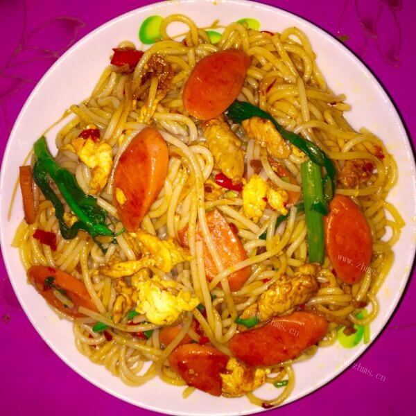 家常菜鸡蛋炒黑米粉