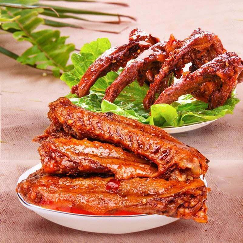 美味的麻辣卤鸭翅