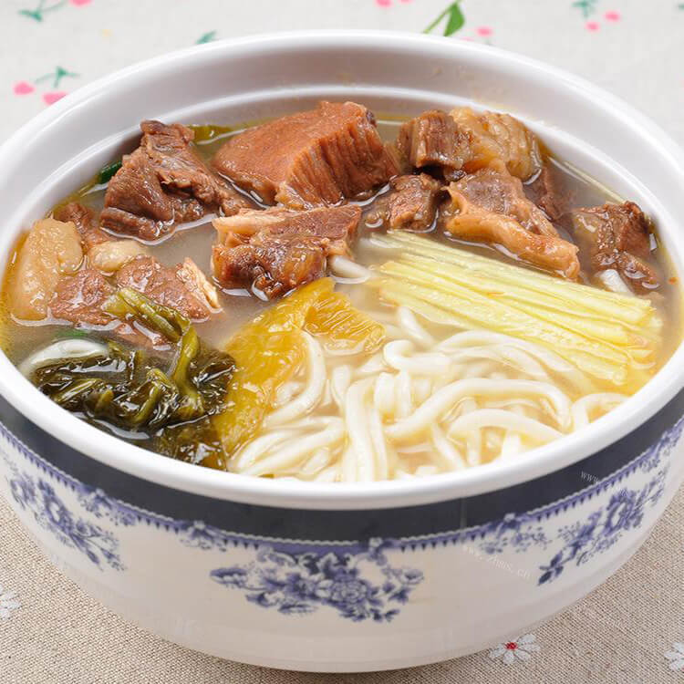 好吃的方便面猪肉酿