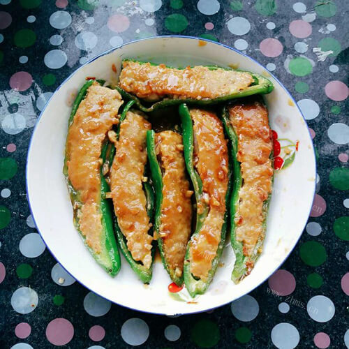 家常菜尖椒闷肉