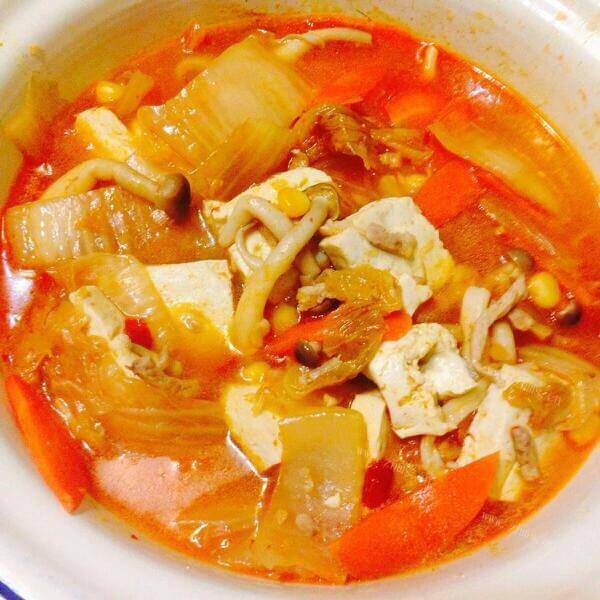 鲜美韩国泡菜锅