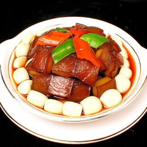 美味的酸菜血肠五花肉