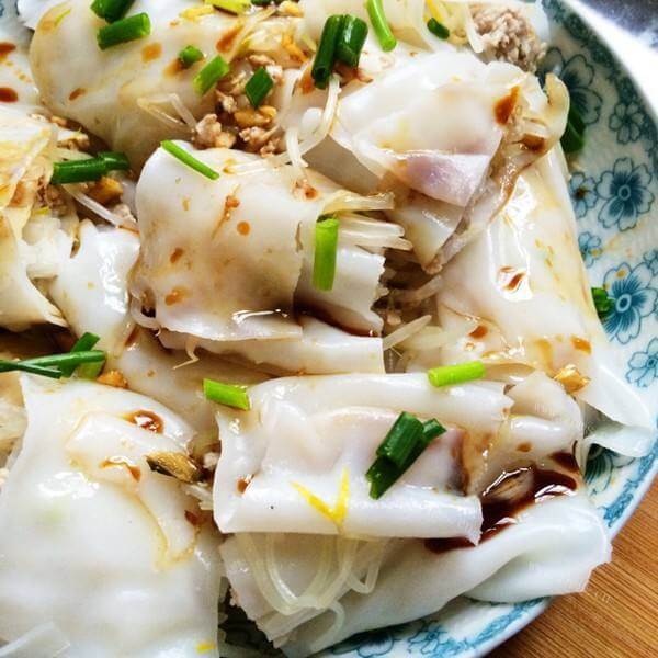 美味的榨菜瘦肉炒肠粉