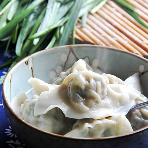 鲜香的韭菜鱿鱼馅馄饨 