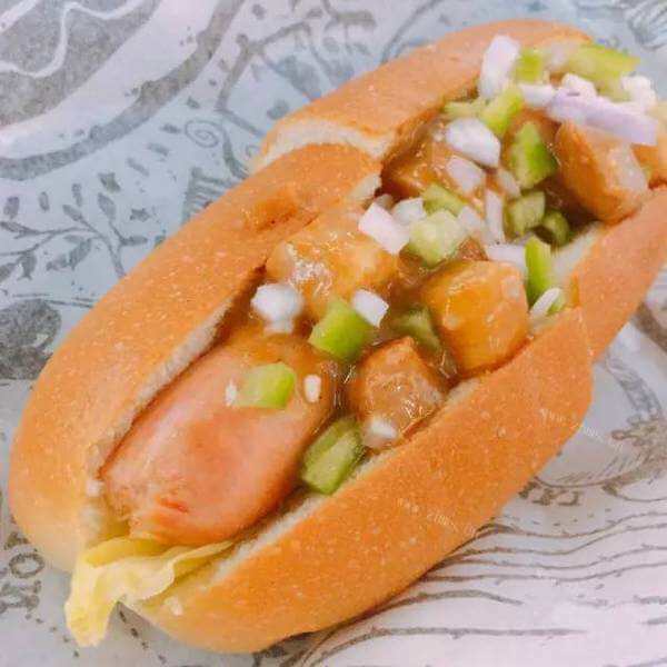 美味的面包鸡肉卷
