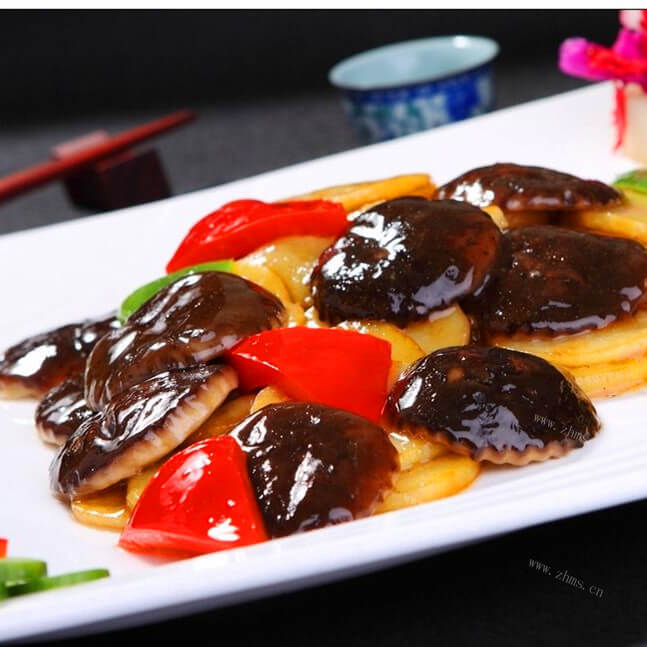 家常香菇豆泡炒土豆片