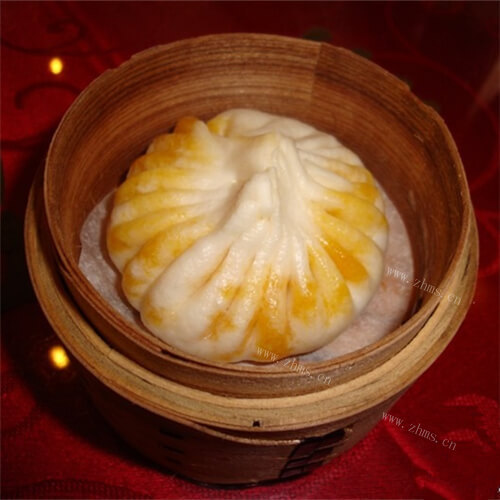 好吃的蟹黄包子