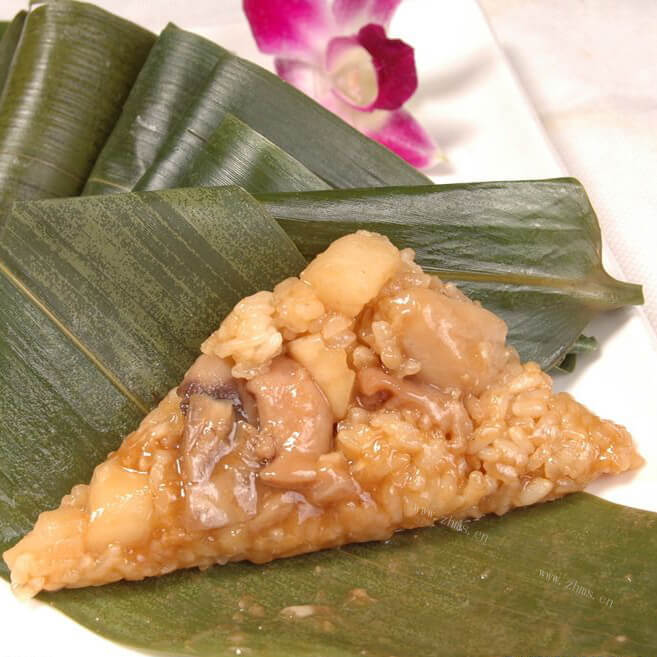 美味的糯米鸡肉粽