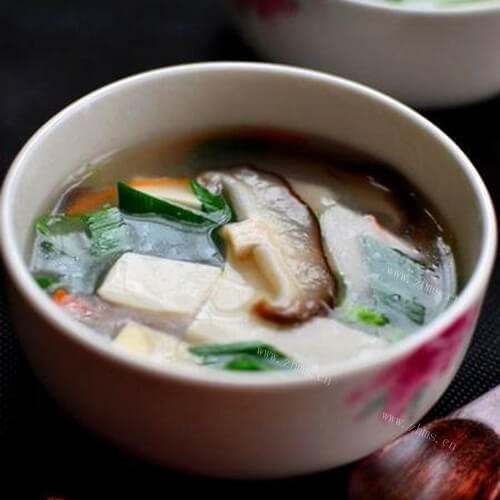 开胃的香菇煮豆腐